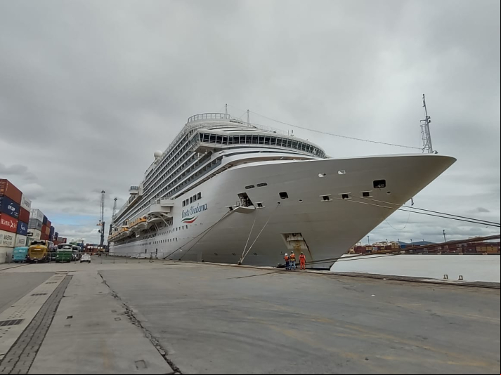Porto de Itajaí apresentou importante movimentação de navios nesta terça-feira (15)