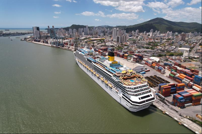 Membros da Autoridade Portuária e Secretaria Municipal de Turismo reúnem-se para discutir sobre a maior temporada (2022/2023), de transatlânticos em Itajaí.