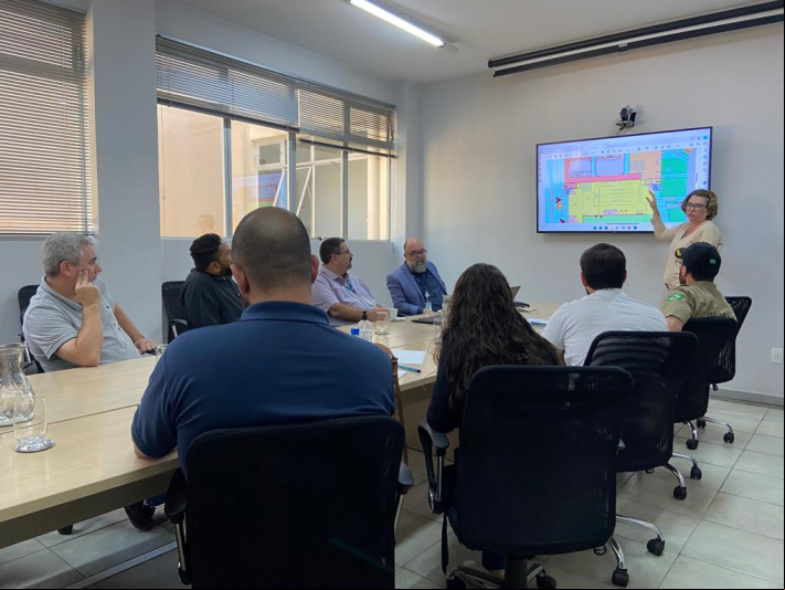 Comitiva do Porto de Paranaguá visita Superintendência do Porto de Itajaí