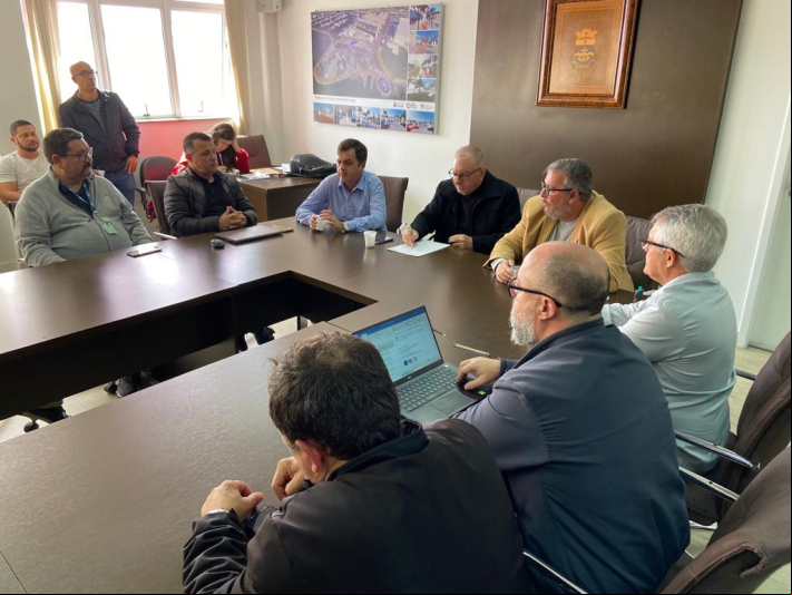 Município reúne categorias portuárias para informar sobre lançamento de edital de arrendamento transitório do Porto de Itajaí