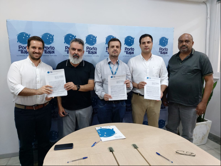 Assinado Contrato de Arrendamento Transitório para movimentação de carga geral